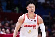 登录入口-曾凡博带伤坚持上阵，高效砍下高分，强势打乱广东防线